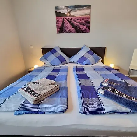 Muehlenblick - 57-02 شقة *